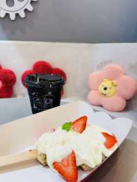Exploring Malaysia’s Most Adorable Cafe – Art Toys Wonderland!