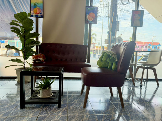 คาเฟ่แบบบ้านๆ  ณ นายายอาม 