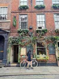 York City Walk: A Stroll Through History