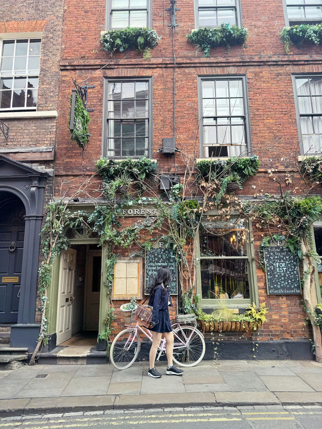 York City Walk: A Stroll Through History