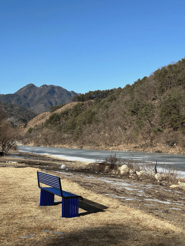 사계절 통창뷰가 아름다운만큼 숨어버린 카페🩵