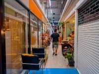 🏬 ตึกแดง Chatuchak – แหล่งช้อปวินเทจ  🛍️🔥