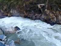 Roar of the Rapids: Exploring the Majestic Tiger Leaping Gorge