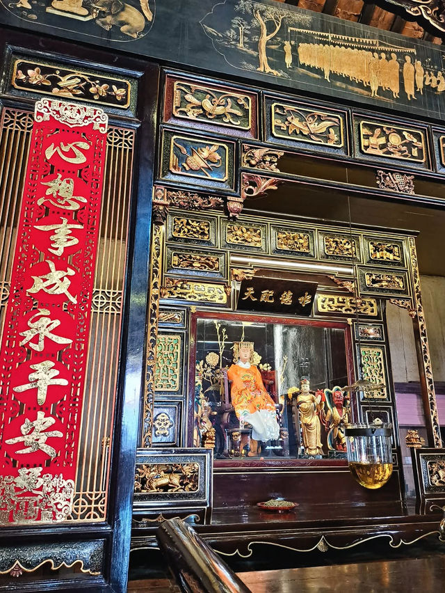 A Cultural Treasure: Cheng Hoon Teng Temple