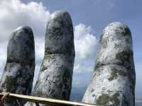 【Ba Na Hills｜バナヒルズ｜ベトナム・ダナン】 山の上に広がる“ヨーロッパ風の街”と、絶景を支える神の手