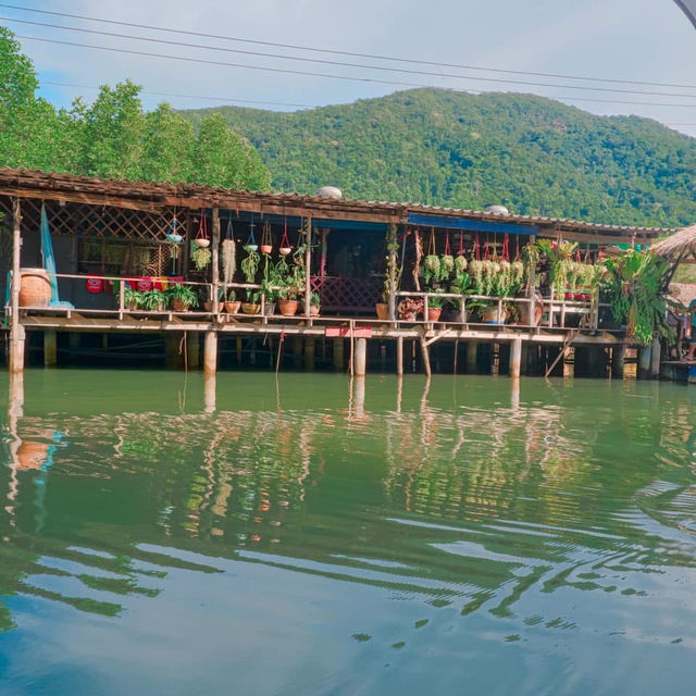 ล่องเรือกอนโดล่า เกาะช้างเลี้ยวซ้าย🌿📍