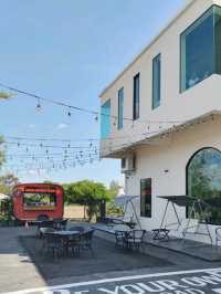 Be Your Own Cafe & Bar คาเฟ่ปากเกร็ด นนทบุรี
