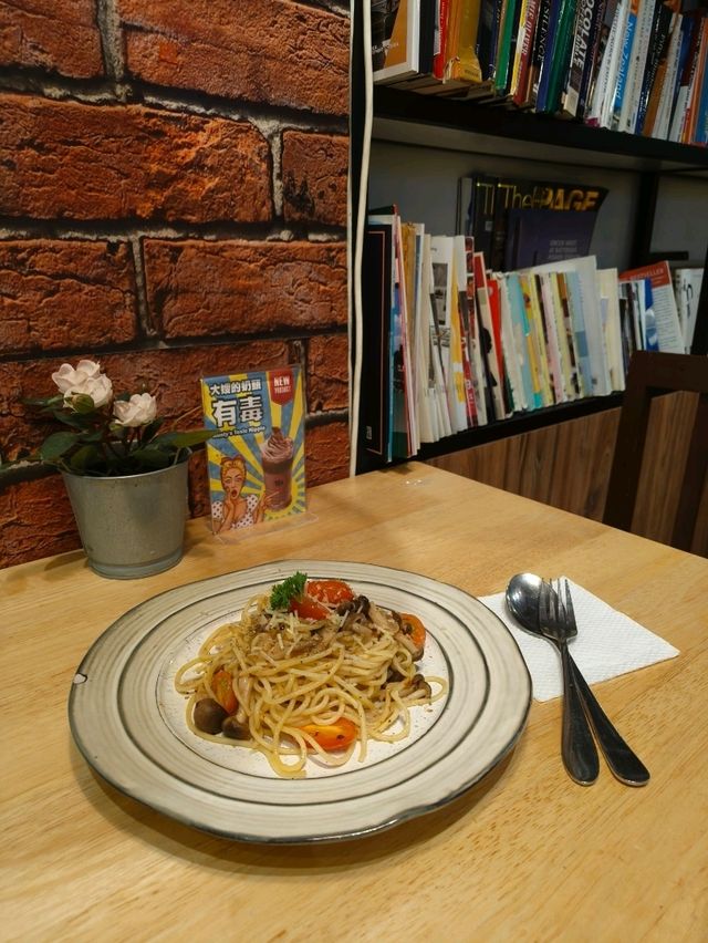 Book Café with Personality + Pasta!