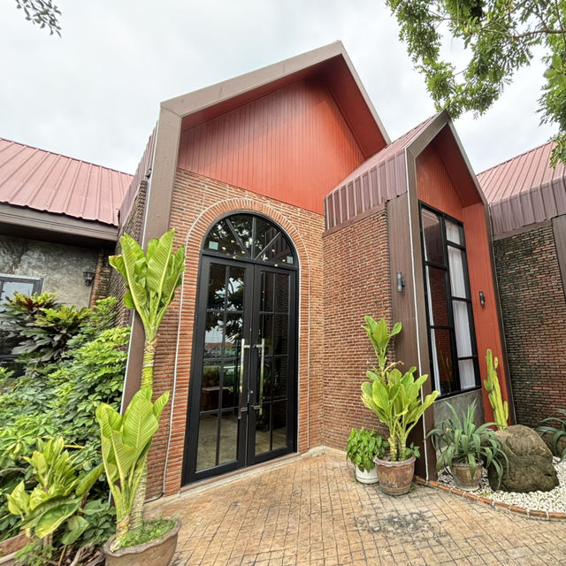 Materna Cafe and Bistro