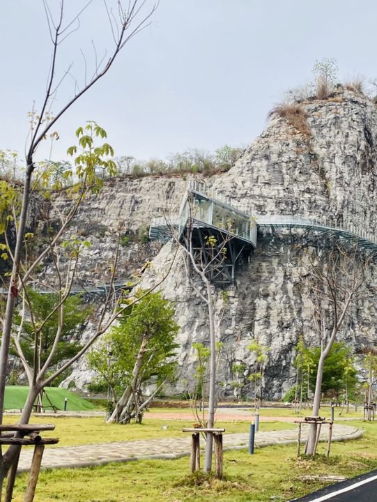 วัดเขาทำเทียม จังหวัดสุพรรณบุรี