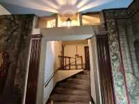 Hardwick Hall: Love for glass and grand history