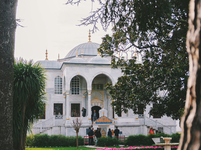 Istanbul’s Gülhane Park: Tulips and Traditions