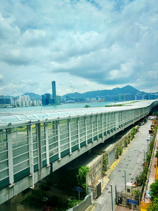 【北角】港島海逸君綽酒店：鮑魚x麵包蟹x生蠔x蟹腳海鮮盛宴自助午餐