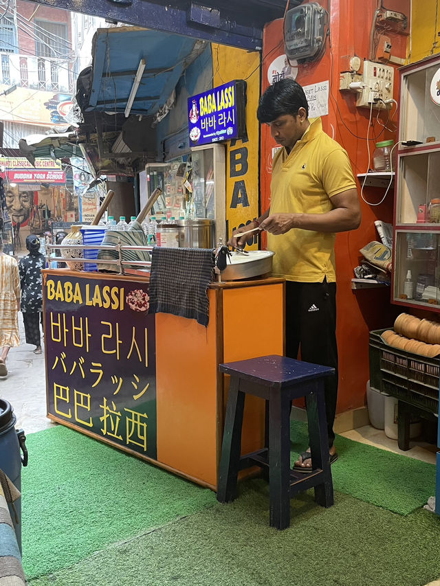 【インド】ガンジス川を訪れよう🌅 美味しいラッシー店も紹介！✨