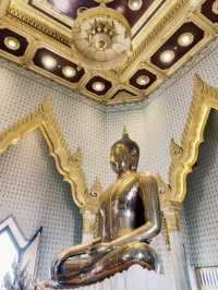 เที่ยว วัดไตรมิตรวิทยาราม วรวิหาร กรุงเทพ