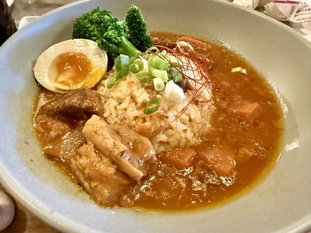 高雄漢來飯店的大堂鋼琴酒吧.午餐.下午茶美食美味料理.值得推薦大家