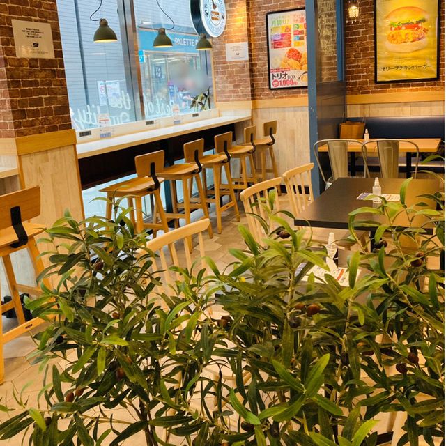 韓国🇰🇷No. 1チキン🍗〝bb.qオリーブチキン〟のお得ランチを食す𓌉◯𓇋 