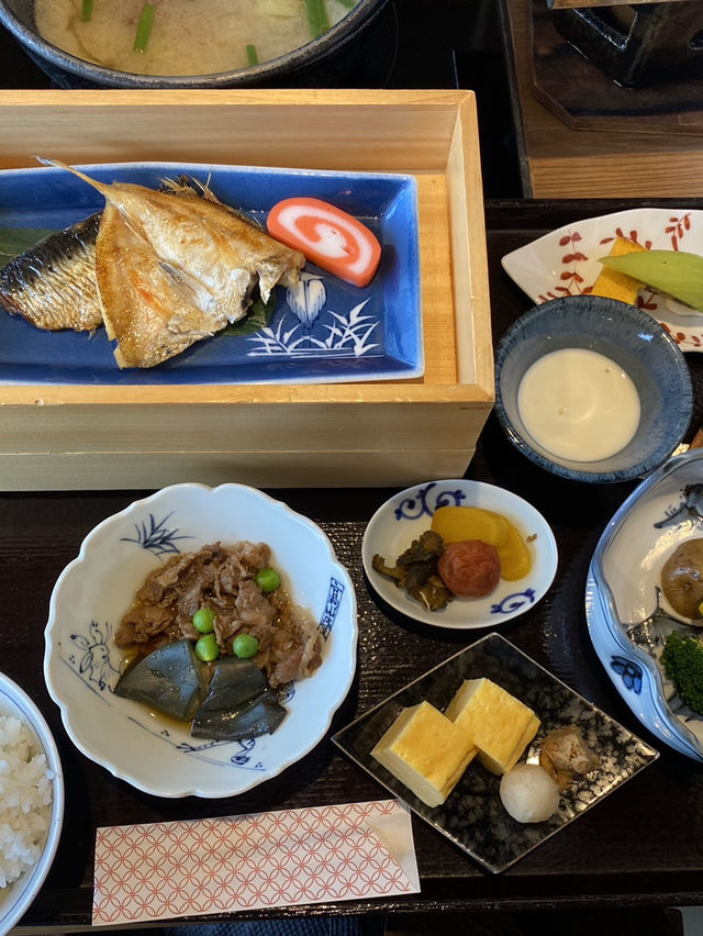 🏯 加賀屋別邸 松乃碧（まつのみどり）｜和倉温泉・七尾湾を望む“大人の美術館ホテル”