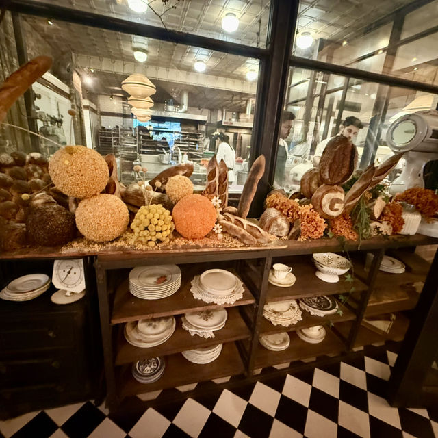 Snow White Magic: A Sydney Icon