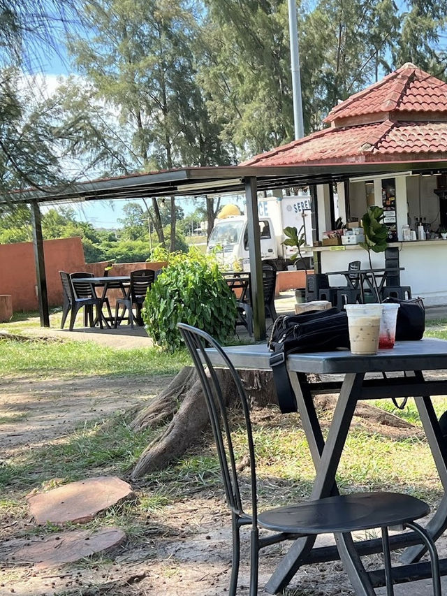 Kopilah Kopi Cafe PD, A Seaside Sip of Local Flavor