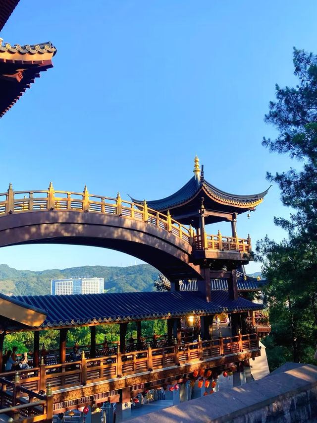 Yiwu, China — Jiming Pavilion with a View