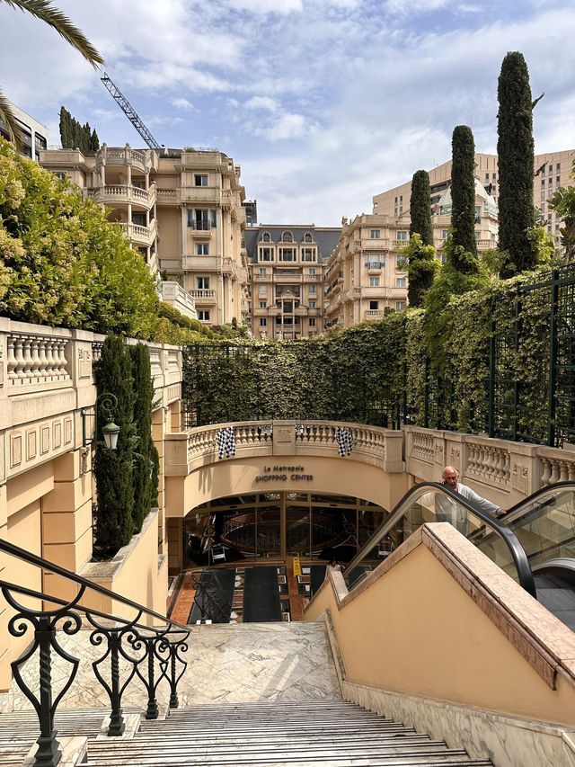 【Metropole Shopping Monte‑Carlo｜モナコ格調のショッピング宮殿】