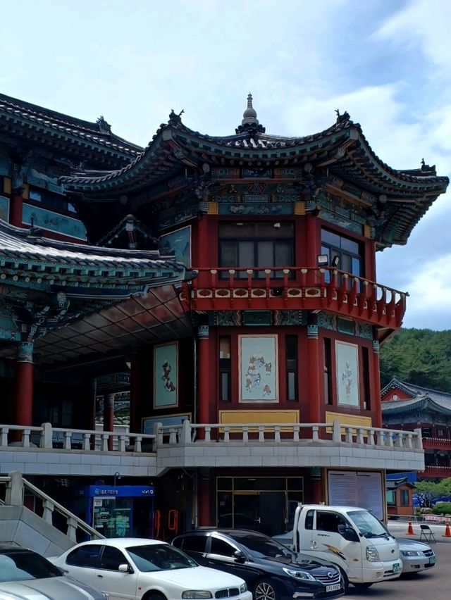 화려한 사찰 구경
