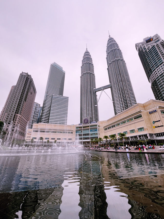 Lake Symphony: A Mesmerizing Nighttime Gem at KLCC Park