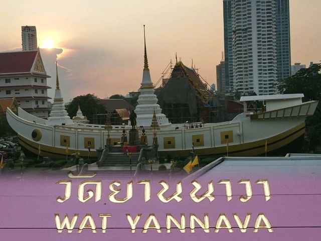 ชม..พระสำเภาเจดีย์ วัดยานนาวา
