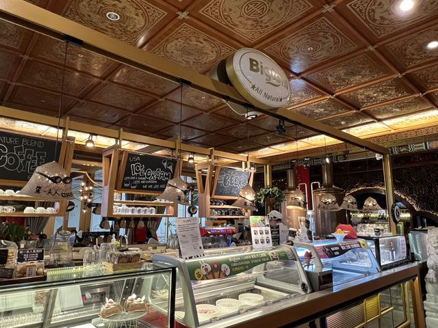 圓山飯店 第一夫人咖啡廳 欣賞飛機降落好去處