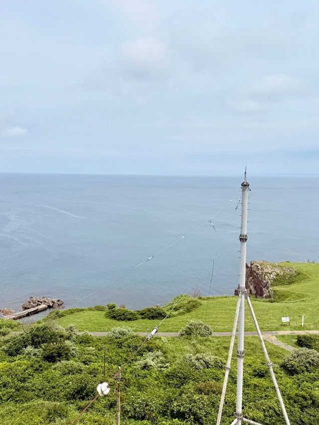 Where Earth Meets Sky: A Dramatic Summer Trek to Cape Nyudozaki
