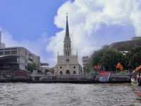 River Pulse of Bangkok: A Chao Phraya Drift from Sathorn Pier