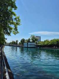 A random river in Zürich!