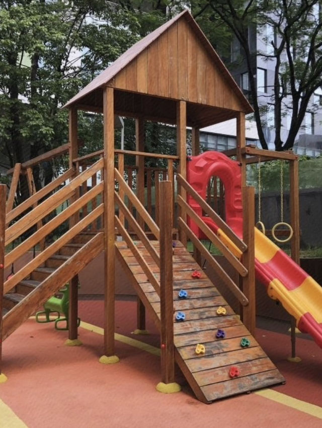 交通方便配套，深圳品上雲端服务式公寓. 