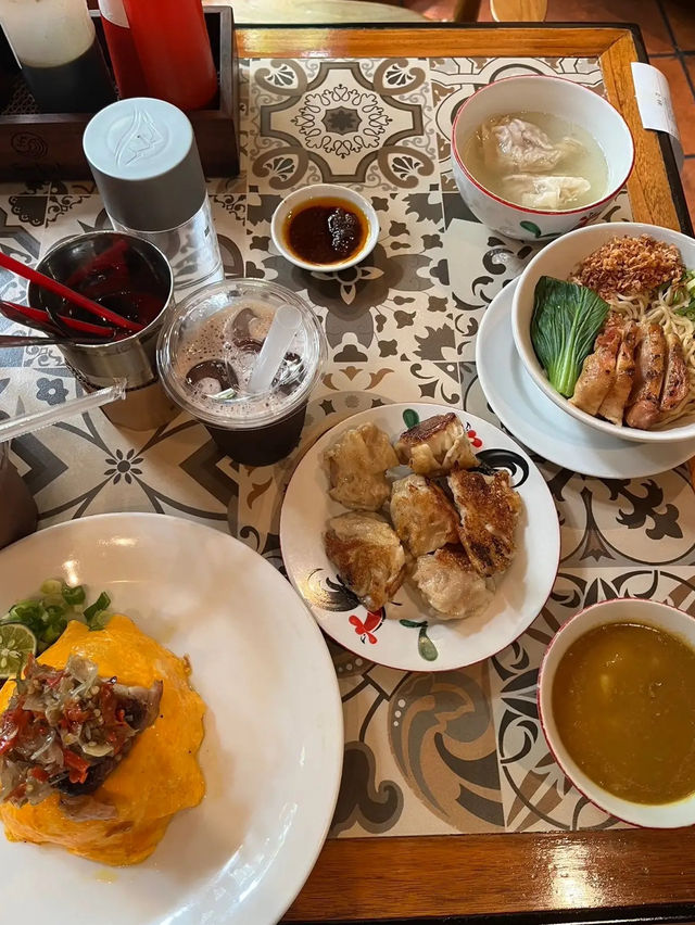 SEDJUK: Jakarta’s Viral Noodle Café with Sou