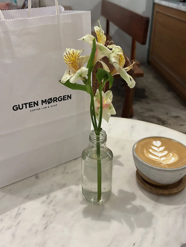 Guten Morgen: Jakarta’s Aesthetic Floral-Fueled Coffee Escape