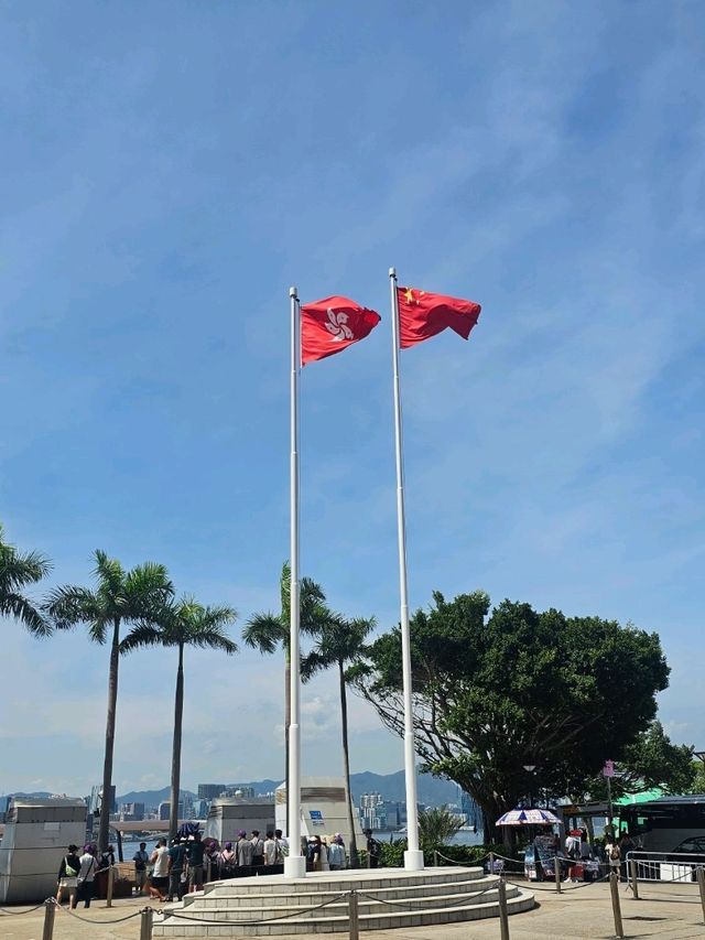 中國旅客必到的香港景點之一：金紫荊廣場