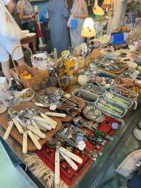 Oyster and Things: คลังสมบัติเซรามิกสุดคูล