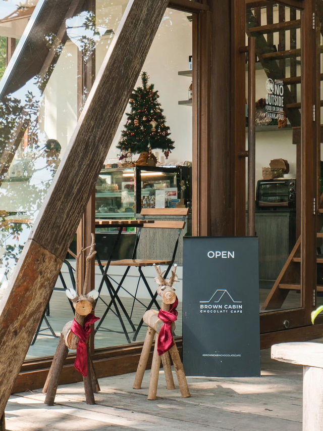 Brown Cabin Chocolate Cafe 🌲🌲