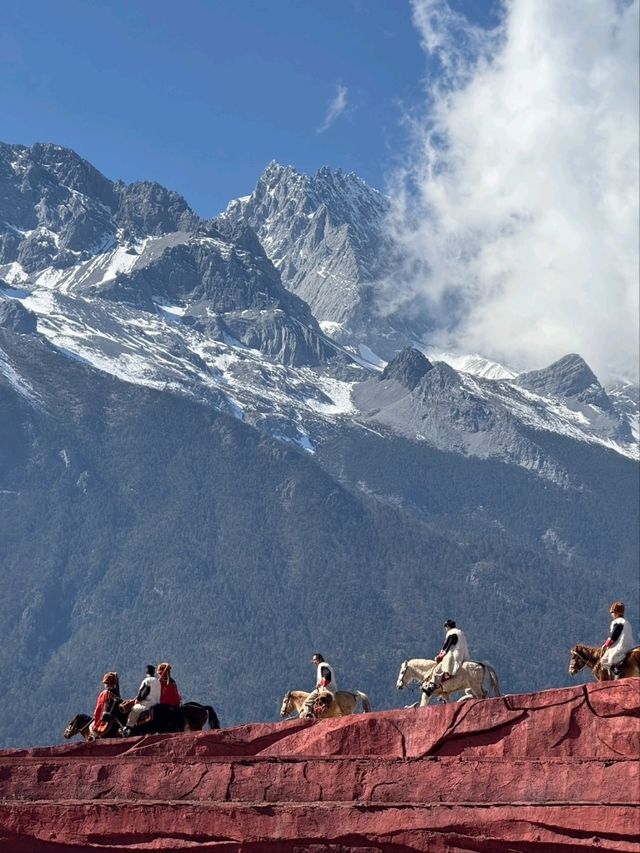 impression of lijiang โชว์สุดอลังบนภูเขามังกรหยก