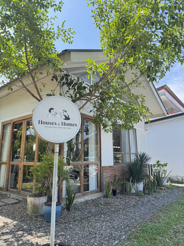  House & Home Cafe