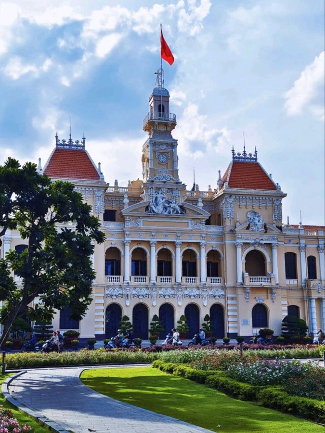 🌆 Ho Chi Minh City – Vietnam’s Buzzing Heartbeat