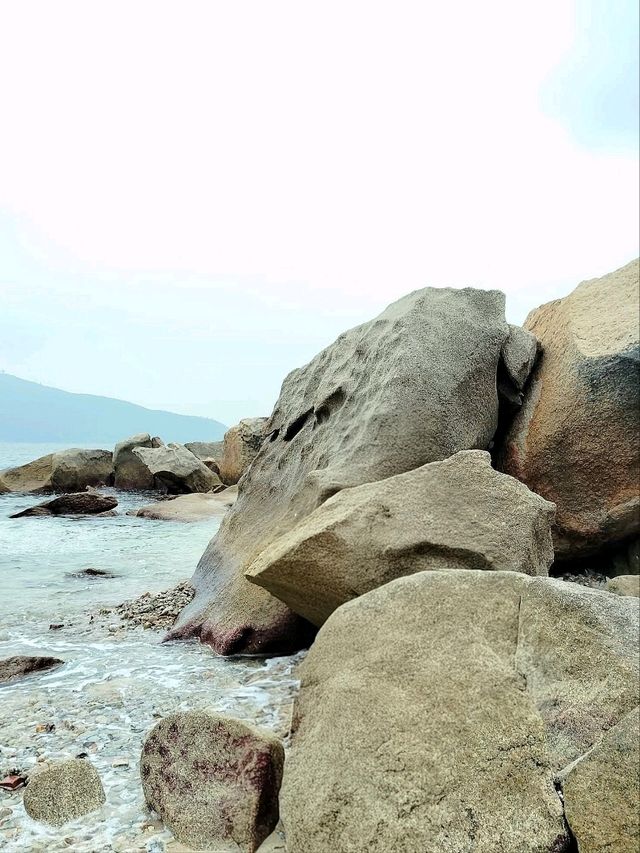 Stanley Main Beach – A Relaxing Escape in Hong Kong