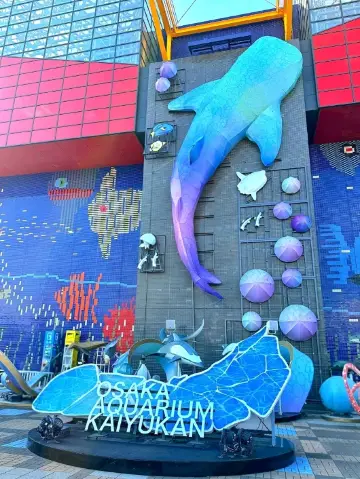 Osaka Aquarium Kaiyukan – A Peaceful Ocean Walk