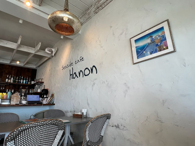 🌊 沖繩美國村 Seaside Cafe Hanon：芒果菠蘿鬆餅與海景的夢幻午後！🥞🌴