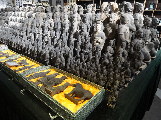 The Army Molded in Clay: Modular Production and the Artisanal Revolution of the Qin Dynasty