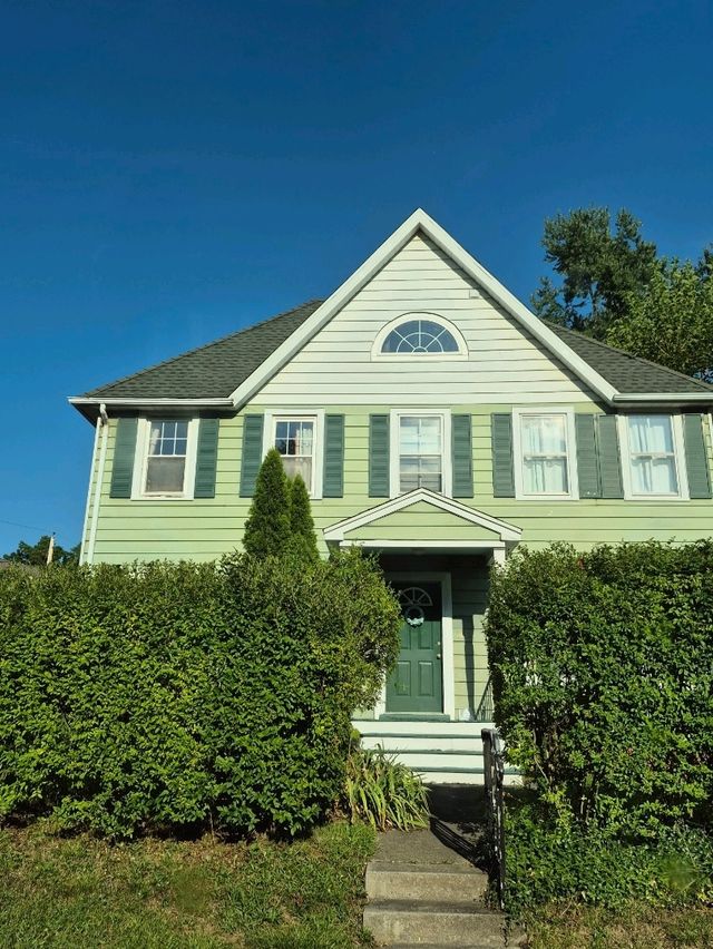 Sweet Sweet Beacon, upstate NY.