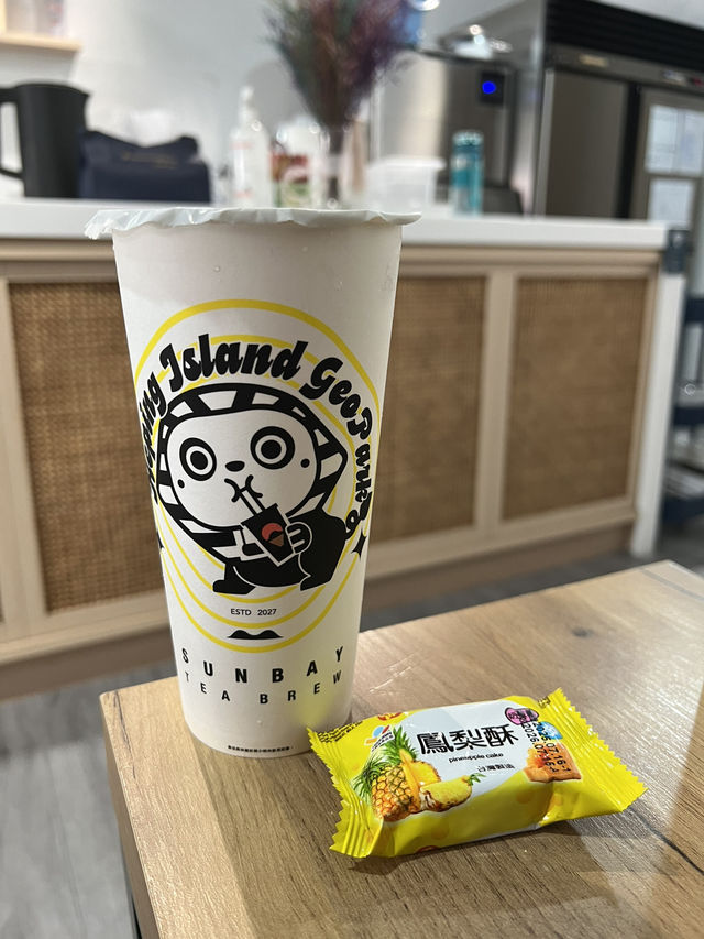 山焙 SUNBAY—福星｜「烘焙．萃取．製茶所」在逢甲夜市邊，一杯把台灣茶講清楚的現泡