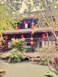 Chengdu: A City of Smiles and Pandas 🐼🌶️