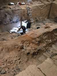 Traveling back in time to the Qin Dynasty